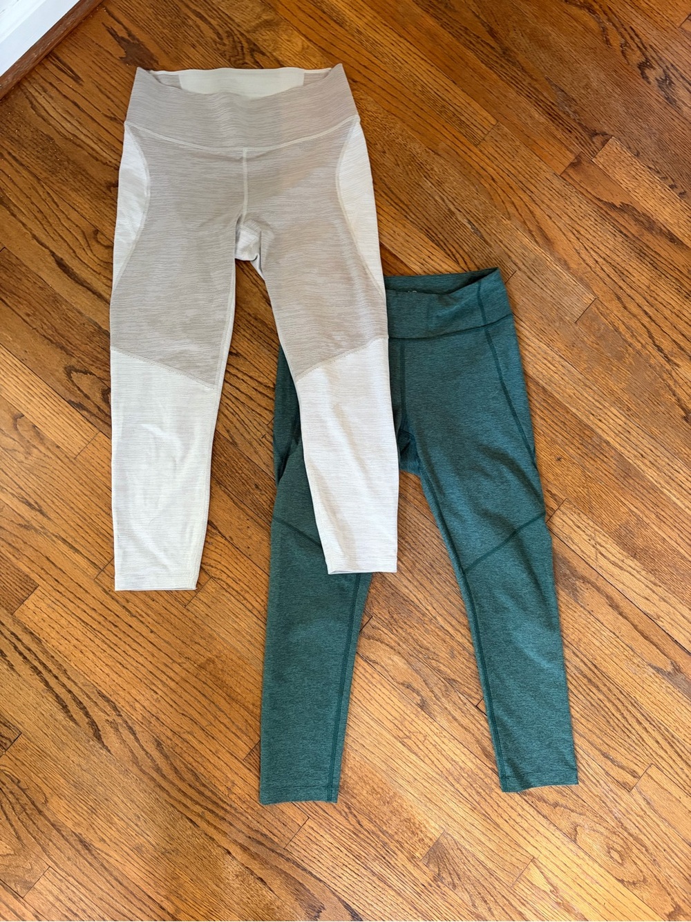 Outdoor Voices medium Two-Tone High-Waist Leggings in Green and Beige bundle